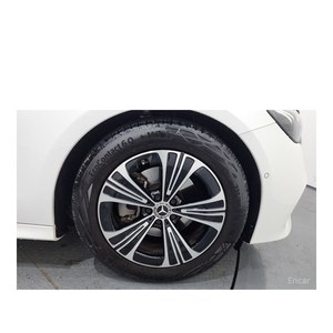 Mercedes-Benz Classe E E200 Avantgarde 2024, 20 636 km, boîte automatique, conduite à gauche, caméra de recul - Product Image 5