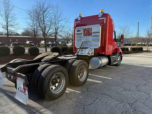 Camion tracteur diesel 6x4 Premium 10 roues pour la logistique de marchandises lourdes et le transport mondial - Product Image 4