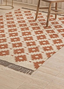 Tapis rectangulaire en laine et coton géométrique fait main, style bohème, tissage plat, décoration de salon, fabriqué en Inde - Product Image 4