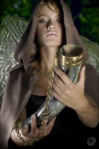 Cuerno de Vaca Auténtico Tallado a Mano, Diseño de Águila, para Beber, Ecológico, de 500-1000ml, con Base de Acero Inoxidable, para el Hogar - Product Image 6