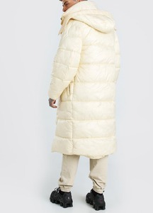 Vente en gros de manteaux matelassés pour homme, doudounes d'hiver épaisses, décontractées, légères, à capuche, rembourrées de duvet - Product Image 3