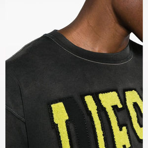 Camiseta Extra Grande para Hombre con Logotipo Personalizado, Estampado Gráfico Urbano, Fabricante de Ropa de Marca Privada OEM - Product Image 2