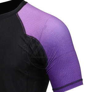 Vêtements de sport pour hommes grande taille, chemises de compression à manches courtes, respirantes, légères, ajustées, de haute qualité, col rond - Product Image 5