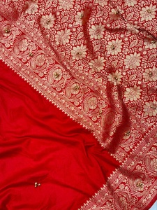 Sari de crepé de seda con estampado digital y blusa con detalles florales, ropa étnica informal para mujer, en stock, hecho en India. - Product Image 3