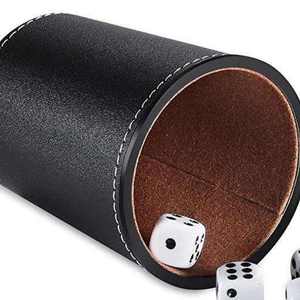 Copa de Dados de Casino Personalizable con Logotipo Grabado, Acabado en Cuero, Forma Redonda de 9*12cm, Incluye Empaque - Product Image 6