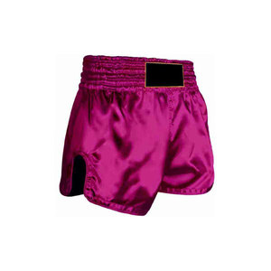 Shorts de Muay Thai légers, respirants et écologiques, avec logo et design personnalisés de haute qualité pour hommes. - Product Image 5