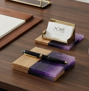Posavasos Moderno Cuadrado de Madera y Resina Morada, Antideslizante, para Mesa, Accesorio Elegante para Comedor - Product Image 6