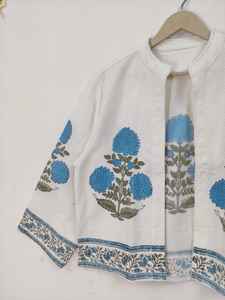 Veste Kimono en Coton Imprimée à la Main Motif Floral Bleu, Style Bohème, pour Été et Hiver, Manteau Indien Fait Main à Impression au Bloc, Haut de Gamme pour Festivals - Product Image 3