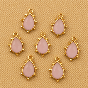 Pendentif goutte d'eau en calcédoine rose, pierre précieuse facettée avec monture dorée, pour la fabrication de colliers, bracelets et boucles d'oreilles - Product Image 6