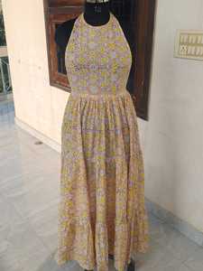 Vestido Maxi de Algodón con Estampado Floral Boho, Diseño de Cuello Elegante, Corte Evase, Vestido Casual para Playa o Fiesta, Venta al Por Mayor para Exportación - Product Image 3