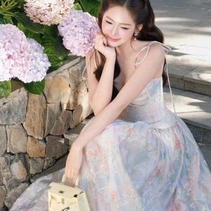 เดรสไหมพรมยาวทรงเรียบหรูสำหรับผู้หญิง แบรนด์ Flower Sea เหมาะสำหรับใส่สบายๆ หรือในโอกาสที่เป็นทางการต่างๆ - Product Image 3