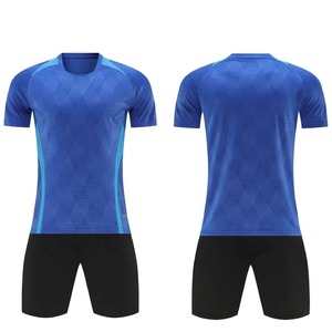 Conjunto de Camiseta de Fútbol Morada para Hombre, Manga Corta, Cuello Redondo, Estampado Geométrico, Absorbe la Humedad, Transpirable, Secado Rápido, Ajuste Atlético - Product Image 4