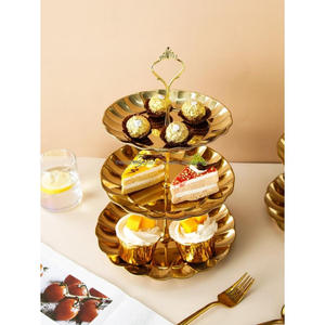 Support à gâteau à 2 étages de luxe, décorations florales pour assiettes et plats, présentoir à fruits, cupcakes et bonbons, décoration de mariage et de fête, à vendre - Product Image 4