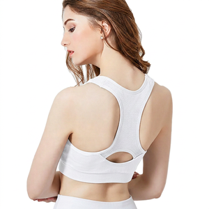 Soutien-gorge de sport noir pour femme avec dos en mesh respirant, maintien moyen, sans coutures, idéal pour l'entraînement - Product Image 2