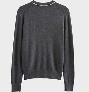 Cardigan en maille respirant haut de gamme à col en V et boutons perlés pour homme, motif losanges, pour un style urbain européen sophistiqué - Product Image 2