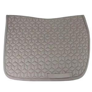 Tapis de selle pour cheval personnalisé, style mode 2026, haute qualité, fabriqué au Pakistan, best-seller, pour l'équitation - Product Image 3