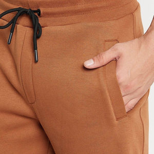 Derniers modèles de survêtements de sport actifs pour hommes, légers et conçus pour l'entraînement, en vente en ligne - Product Image 2