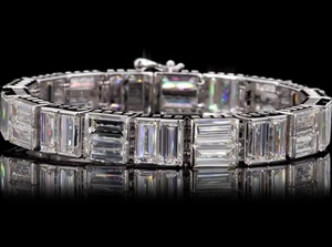 Bracelet tennis de luxe en moissanite taille baguette, style hip-hop, serti de pierres, aspect diamant VVS, brillance or blanc - Product Image 4