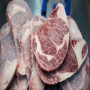 Viandes de bœuf halal surgelées du Pakistan, IQF, emballées sous vide, faible teneur en matières grasses, pour une approvisionnement en viande de qualité, texture et saveur fiables, pour la vente au détail et le commerce. - Product Image 1
