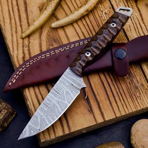 Cuchillo de desollar de hoja fija de acero de Damasco forjado a mano con funda, cuchillo de caza y camping OEM personalizado de espiga completa con mango de Micarta - Product Image 1