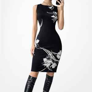 Robe Polo Femme Aventure en Plein Air - Conception Sportive et Durable - Vêtement d'Été à Manches Courtes pour Femme avec Logo Personnalisé - Product Image 4