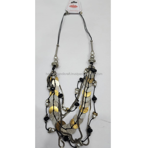 Collar de Resina Esmaltada Modelo Ángel MNE-1472 de MN EXPORTS, Joyería de Moda de Alta Calidad y Pulido Brillante, Diseño Moderno, Hecho a Medida, Amor - Product Image 2