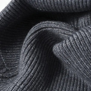 Bonnets en tricot jacquard personnalisés en acrylique pour adultes unisexes - élégants, chauds, décorés de strass, décontractés, pour l'hiver et les activités de plein air - Product Image 6