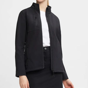 Veste coupe-vent pour femme, imperméable, respirante, à capuche, en softshell, vêtements de sport pour femmes, veste zippée en softshell - Product Image 2