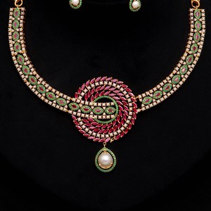 Elegante Conjunto de Collar de Perlas y Rubíes con Pendientes, Chapado en Oro de 22K, Collar Nupcial del Sur de la India, Joyería Tradicional, Regalo - Product Image 3