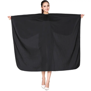 Cape de coiffeur légère et confortable, facile à porter, idéale pour la coupe et le coiffage des cheveux - Product Image 1