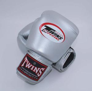 Nouveaux gants de boxe en argent Twins pour Muay Thai, entraînement, sparring, MMA, kickboxing - Product Image 2