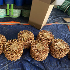 Nouvelle Arrivée Tendance Actuelle : Assiettes de Présentation en Rotin, Sets de Table Bohème en Rotin, Sets de Table et Assiettes de Présentation en Osier OEM, Vente Chaude, Origine Vietnam - Product Image 6