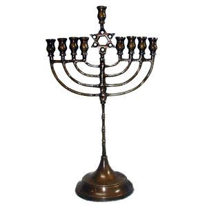 Soporte de velas hecho a mano más vendido, Menorah decorativa elegante con copas de vela, perfecto para Navidad y decoración festiva del hogar - Product Image 1