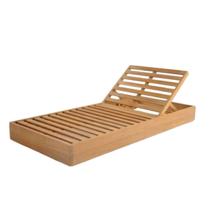 Tumbona de teca duradera y ecológica, un éxito de ventas, con un diseño simple y moderno para uso en exteriores. - Product Image 1