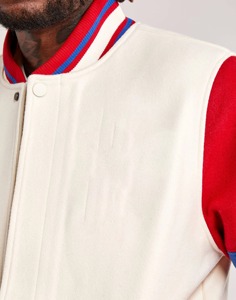 Veste de baseball personnalisée avec logo, corps en laine, manches en cuir, style Varsity Letterman, color block, grande taille pour hommes, vente en gros - Product Image 4