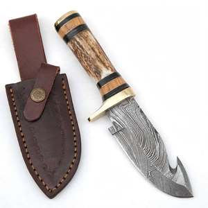 Outil utilitaire artisanal en acier Damas avec manche en bois dur et bois de cerf naturel, et garde en laiton - Product Image 1