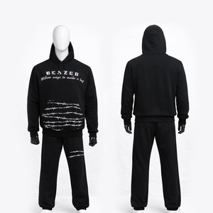 ชุดเซ็ตเสื้อฮู้ดลายลวดหนามและกางเกงจ็อกเกอร์สีดำสไตล์โกธิคสำหรับผู้ชายรุ่นคัสตอม 2026 - Product Image 1