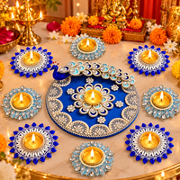 Ensemble de 9 lampes Diya décoratives Paon pour Diwali avec pierres Kundan et travail de coquillages, décoration de table, décoration Pooja et cadeau festif pour la maison