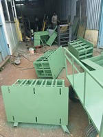 Machine à blocs creux Lotus 860 |   Ensemble de matrices et de moules en acier robuste |   180 kg |   Machine à fabriquer des blocs de béton