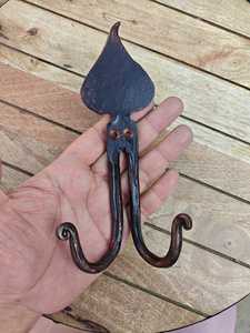 Gancho de Pared de Hierro Forjado a Mano, Gancho Doble Decorativo Vintage para Abrigos, Diseño Rústico de Hoja de Pala, Gancho Metálico para Batas, Decoración del Hogar - Product Image 6