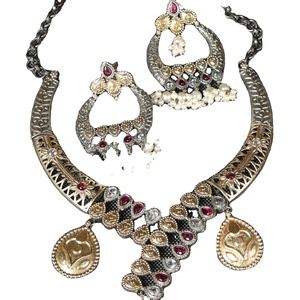 Bijou fantaisie tendance pour femme, style bohème, motif paon, en acier inoxydable plaqué argent antique bicolore avec zircon, idéal pour fiançailles et mariage - Product Image 4