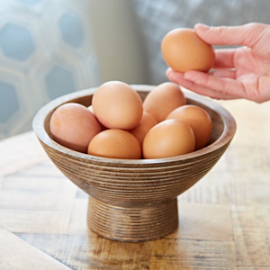 Cuenco de Madera de Mango Tallado a Mano: Decoración Sostenible para el Hogar - Product Image 2