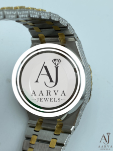 AARVA JEWELS นาฬิกาข้อมือผู้หญิงแบบอนาล็อก สายสแตนเลสประดับคริสตัล หน้าปัดสีทอง สไตล์เครื่องประดับ - Product Image 3