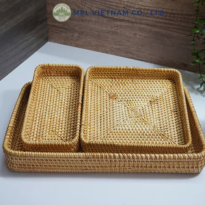 Plateaux de service écologiques tissés à la main à un seul niveau en rotin naturel pour le stockage des boissons et des aliments dans la cuisine - Product Image 3