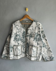 <b>Quilted</b> Jacket Women's Cotton Printed V-Neck Full Sleeve Spring Coat With Pockets Regular Length <b>Single</b> Button Closure - Product Image 1