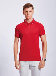 Corte: Silueta ajustada con costuras reforzadas en los hombros y un bajo recto, diseñado para ser usado con o sin dobladillo. - Product Image 2