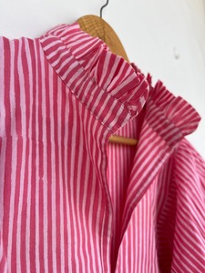 Women’s Pink and <b>White</b> Striped Cotton Babydoll Blouse with <b>Balloon</b> Sleeves, V-Neck and Gathered Waist – Custom OEM Private Label - Product Image 3