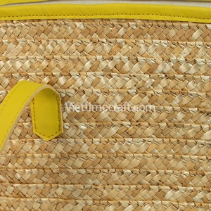 Viettimecraft, Bolso de Paja Tejido a Mano Sostenible de Japón, Color y Tamaño Personalizables, Dos Tamaños, Para Todas las Temporadas, Artesanía Vietnamita, Venta al Por Mayor - Product Image 6