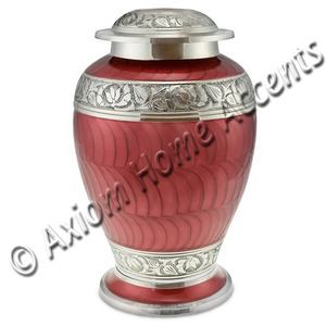 Urna de cremación de latón bellamente diseñada con artesanía artesanal y acabado elegante por Axiom Home Accents - Product Image 1