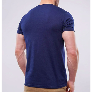 เสื้อยืดคอกลมแขนสั้นผู้ชายสีดำ ผ้าคอตตอน 100% ผ้าเนื้อดี พิมพ์ลายโลโก้ด้านหน้า สไตล์ทางการ ทรงหลวม ไม่เป็นขุย ใส่ได้ในฤดูร้อน - Product Image 2